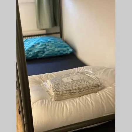 Modern Rustgevend In 131 *