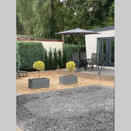 Modern Rustgevend In 131 Chalet Putten
