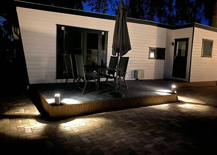 Modern Rustgevend In 131 Шале Пюттен